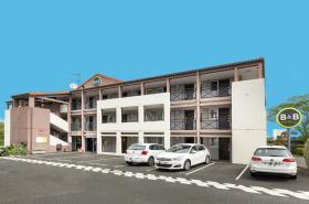 B&B HOTEL Bayonne - photo 13