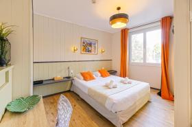 Hotel Cote Basque - photo 13