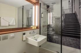 Campanile Bayonne - photo 15