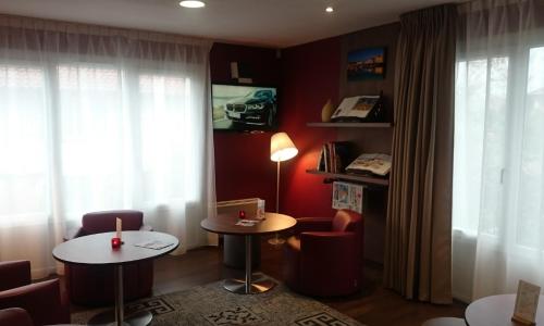 Campanile Bayonne - photo 3