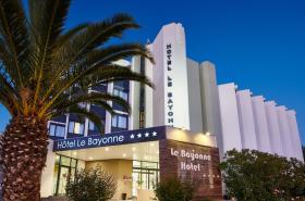Hôtel Le Bayonne - photo 13
